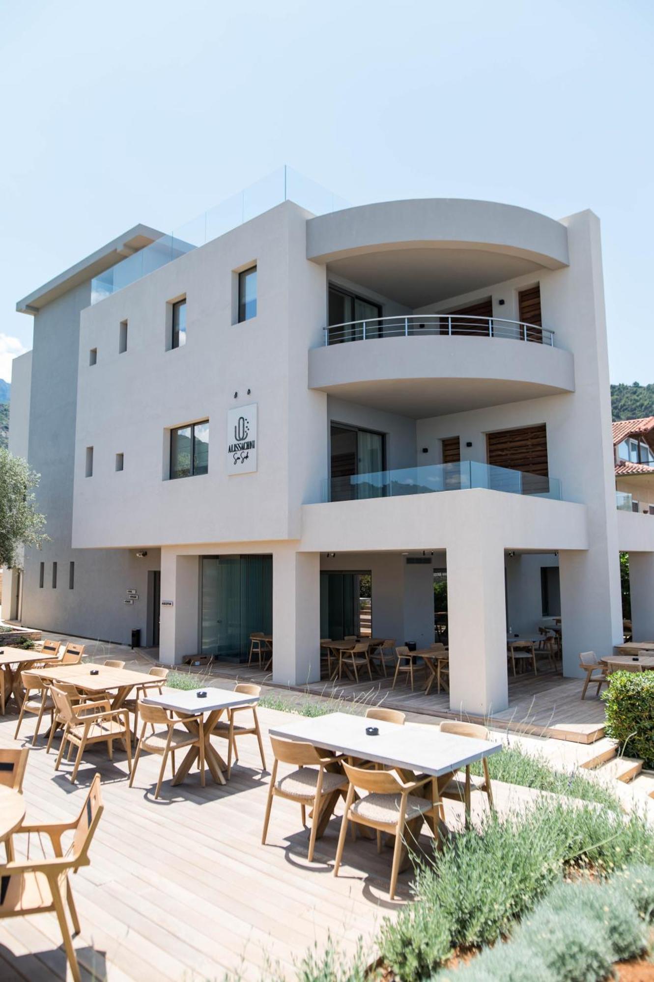 Alissachni Seaside Hotel Dhervénion Ngoại thất bức ảnh